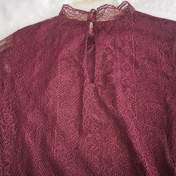 EXPRESS Lace Long Sleeve Size XS - Picture 3 of 4